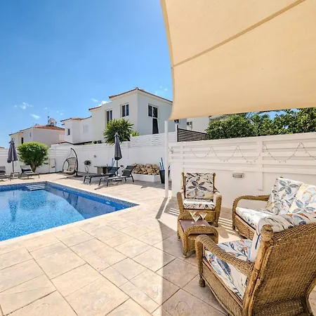 Ayia Triada Gardens Villa