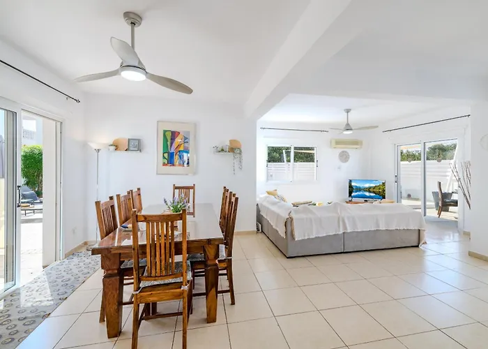 Ayia Triada Gardens Villa Protaras