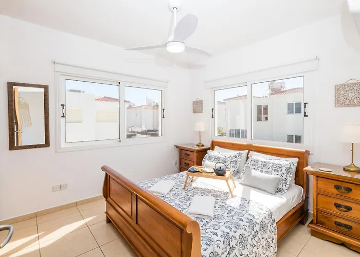 Ayia Triada Gardens *